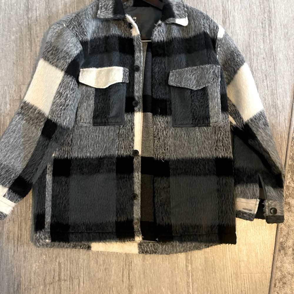 Zara fleece jacket size Small